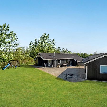 Cozy Home In Tarm With Kitchen Exteriér fotografie