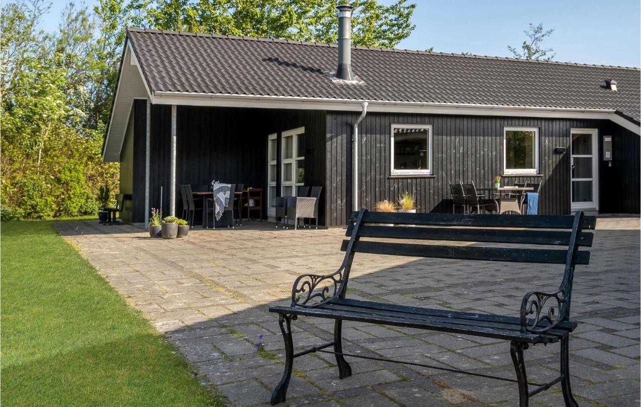 Cozy Home In Tarm With Kitchen Exteriér fotografie
